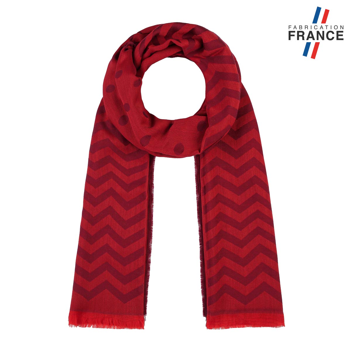 Echarpe-rouge-motifs-chevrons-made-in-France--AT-06957_F12-1FR