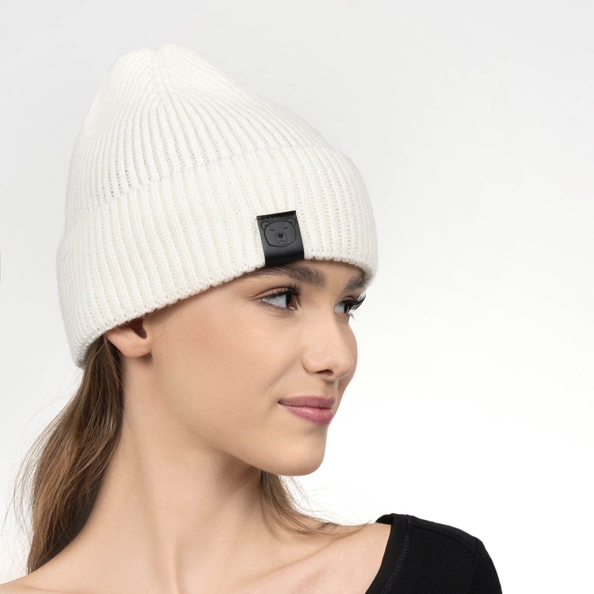 Bonnet-femme-court-blanc-made-in-Europe--CP-01709_W12-1--