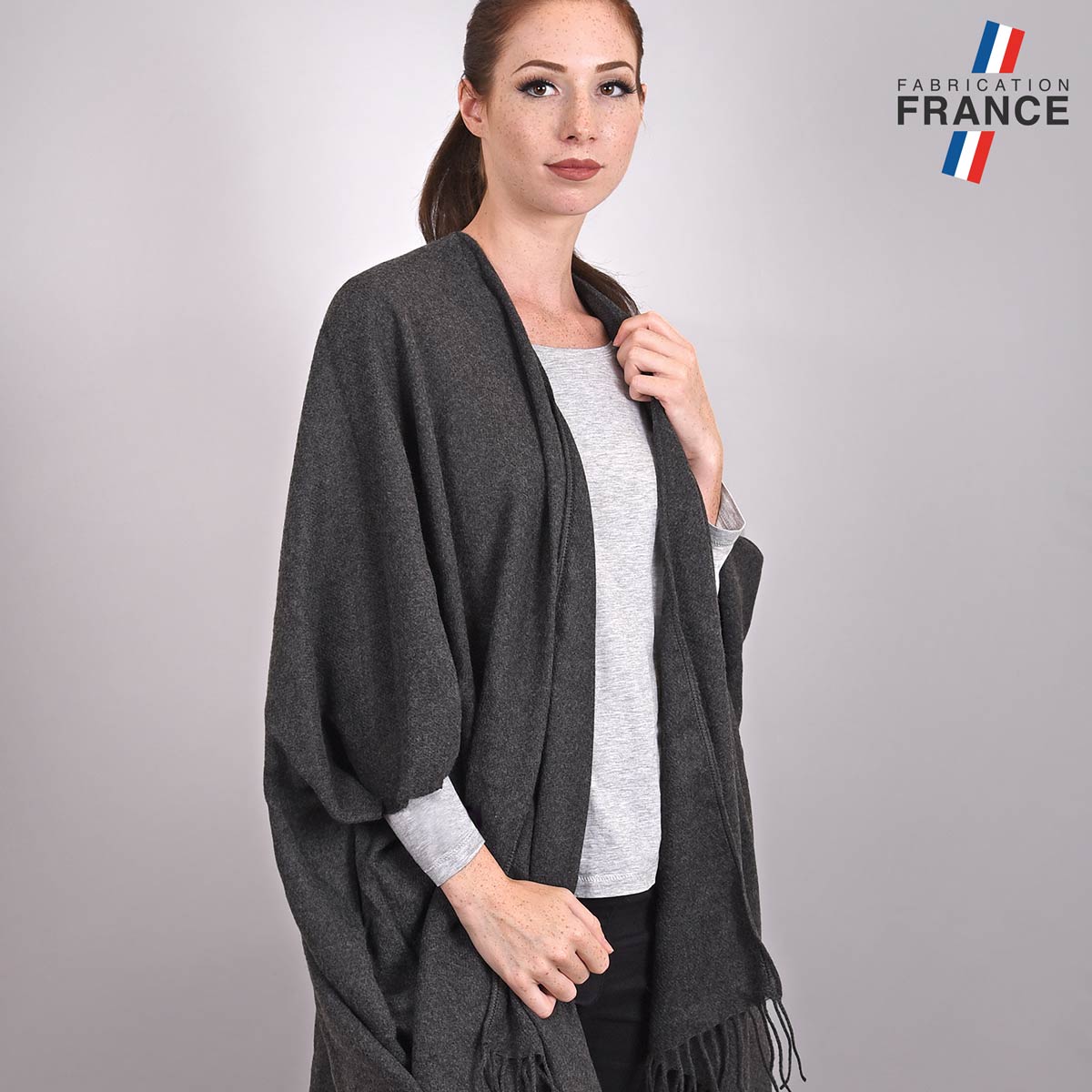 Poncho-femme-hiver-larges-poches--AT-04798_W2-12FR