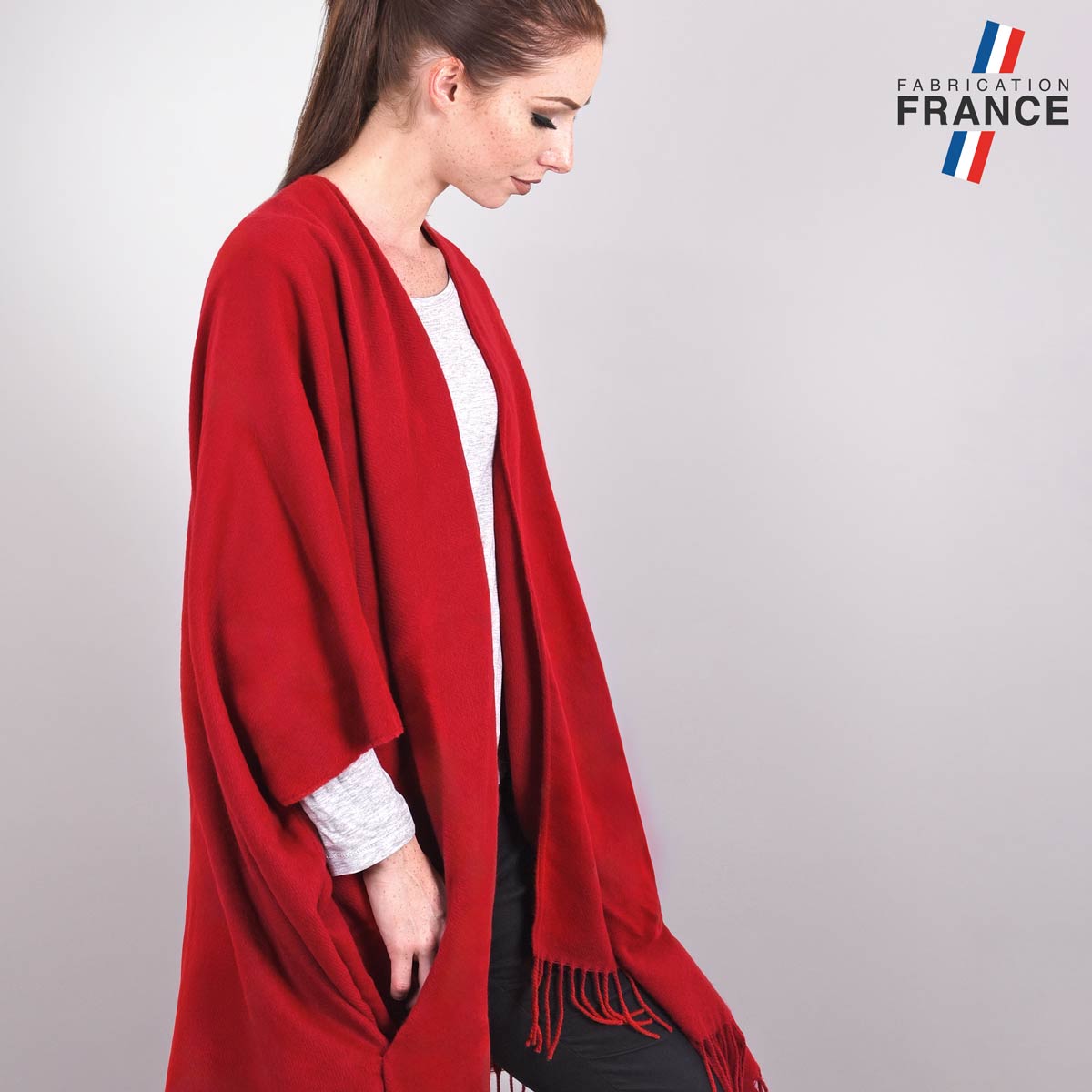 Poncho-hiver-femme-rouge-vif-fabrique-en-France--AT-04793_W2-12FR