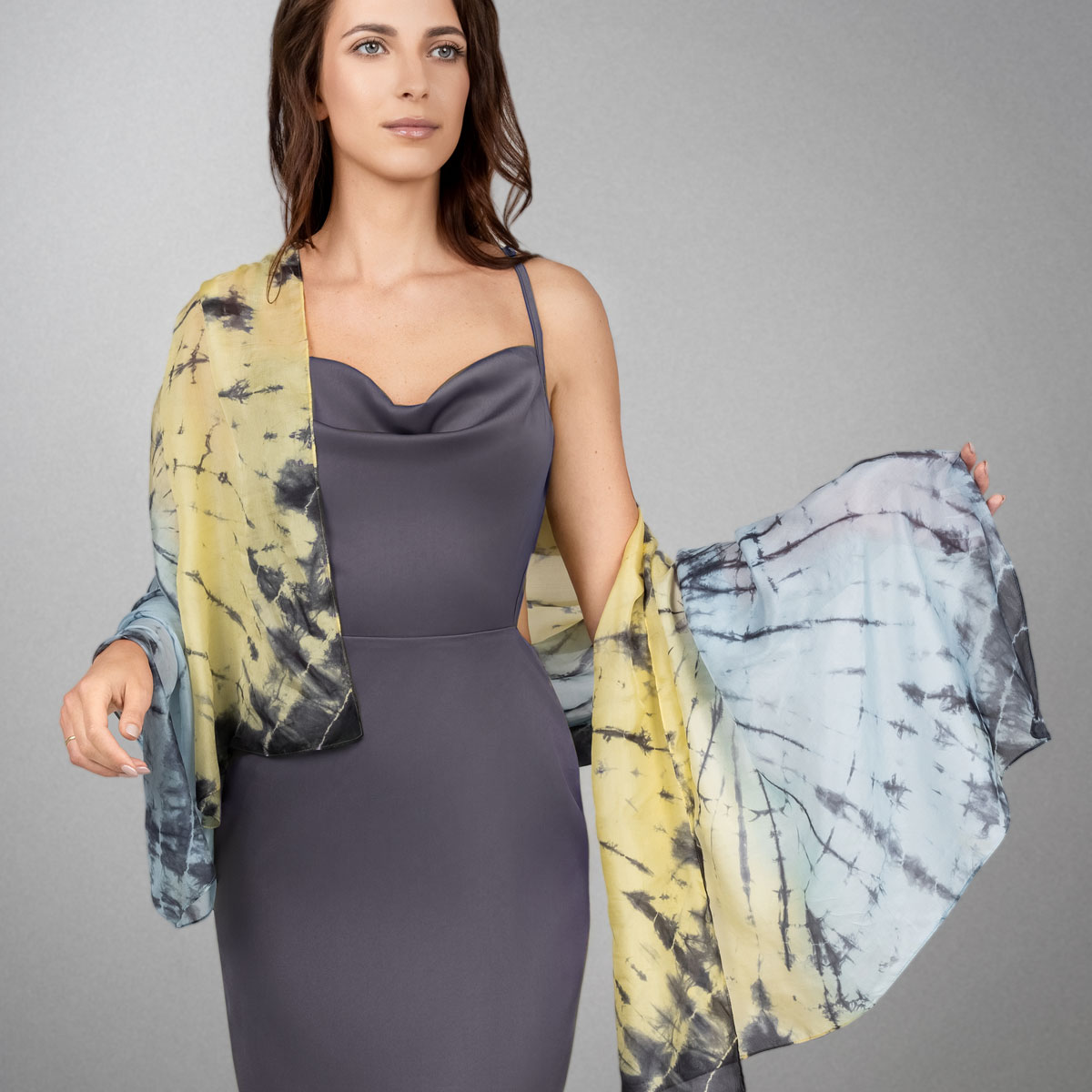 etole-femme-soie-satin-tie-dye-jaune--AT-07094