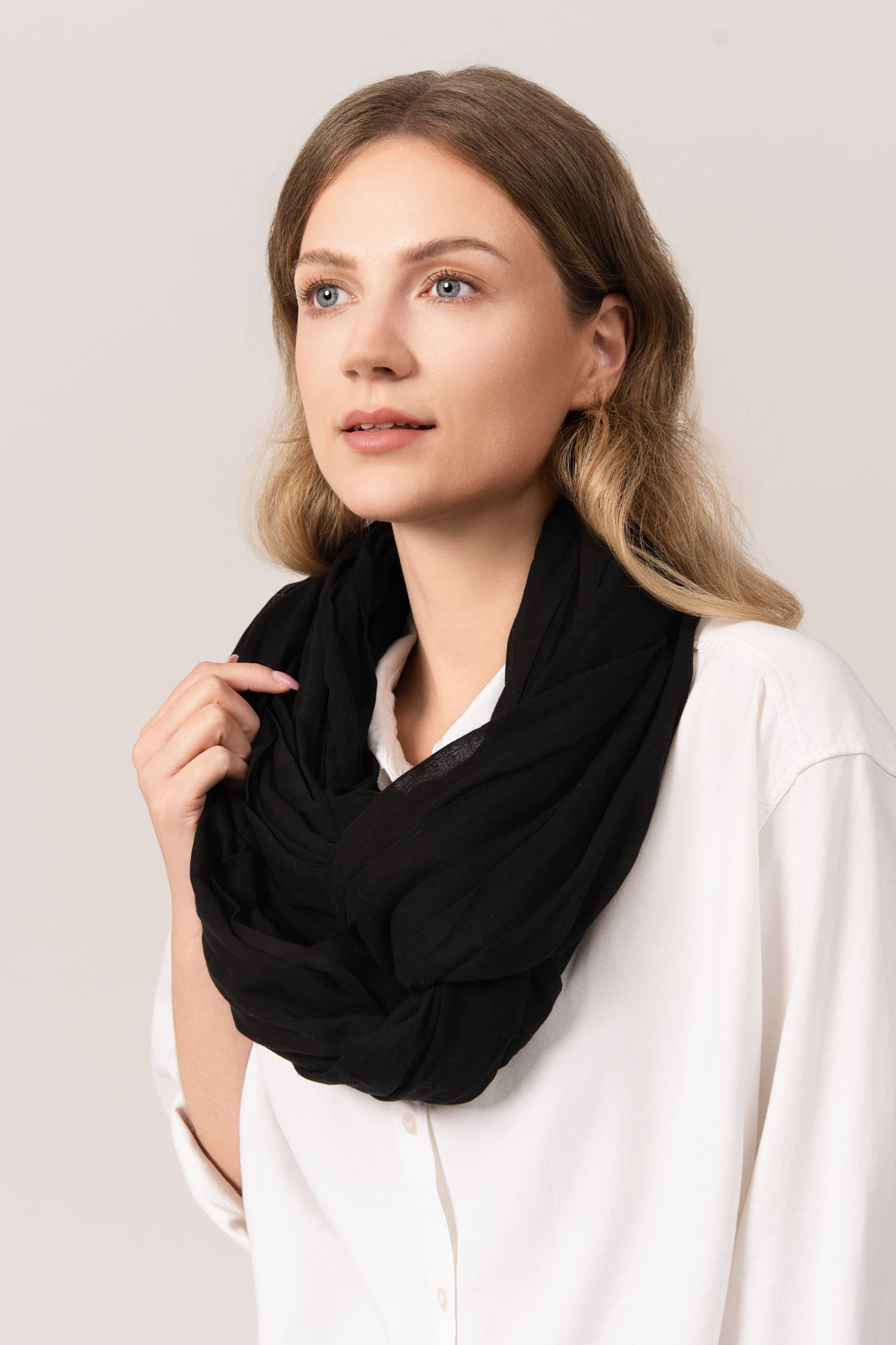 cheche-femme-noir-AT-07151_W3_16x24