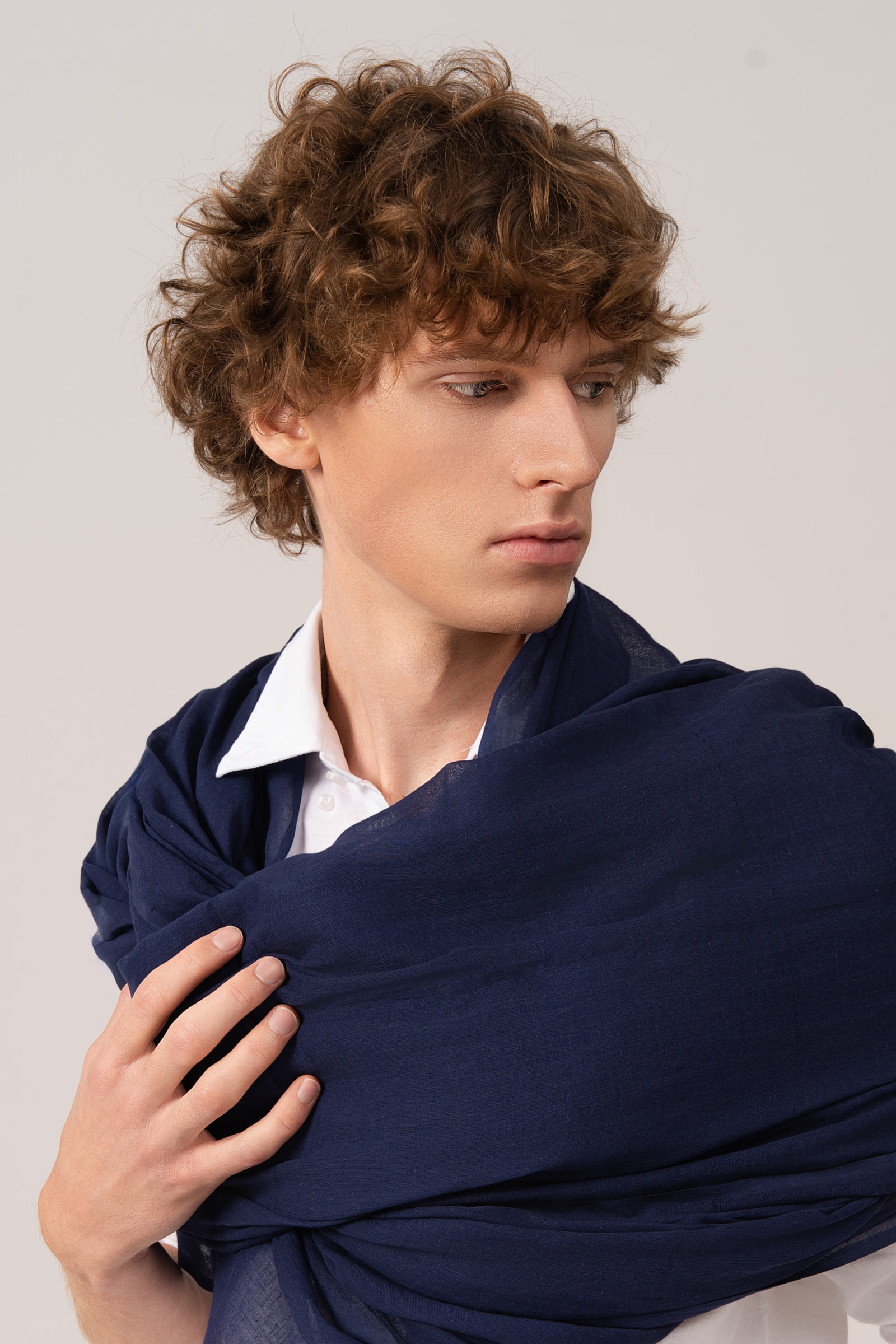 cheche-bleu-marine-en-coton-AT-07152_M5_16x24