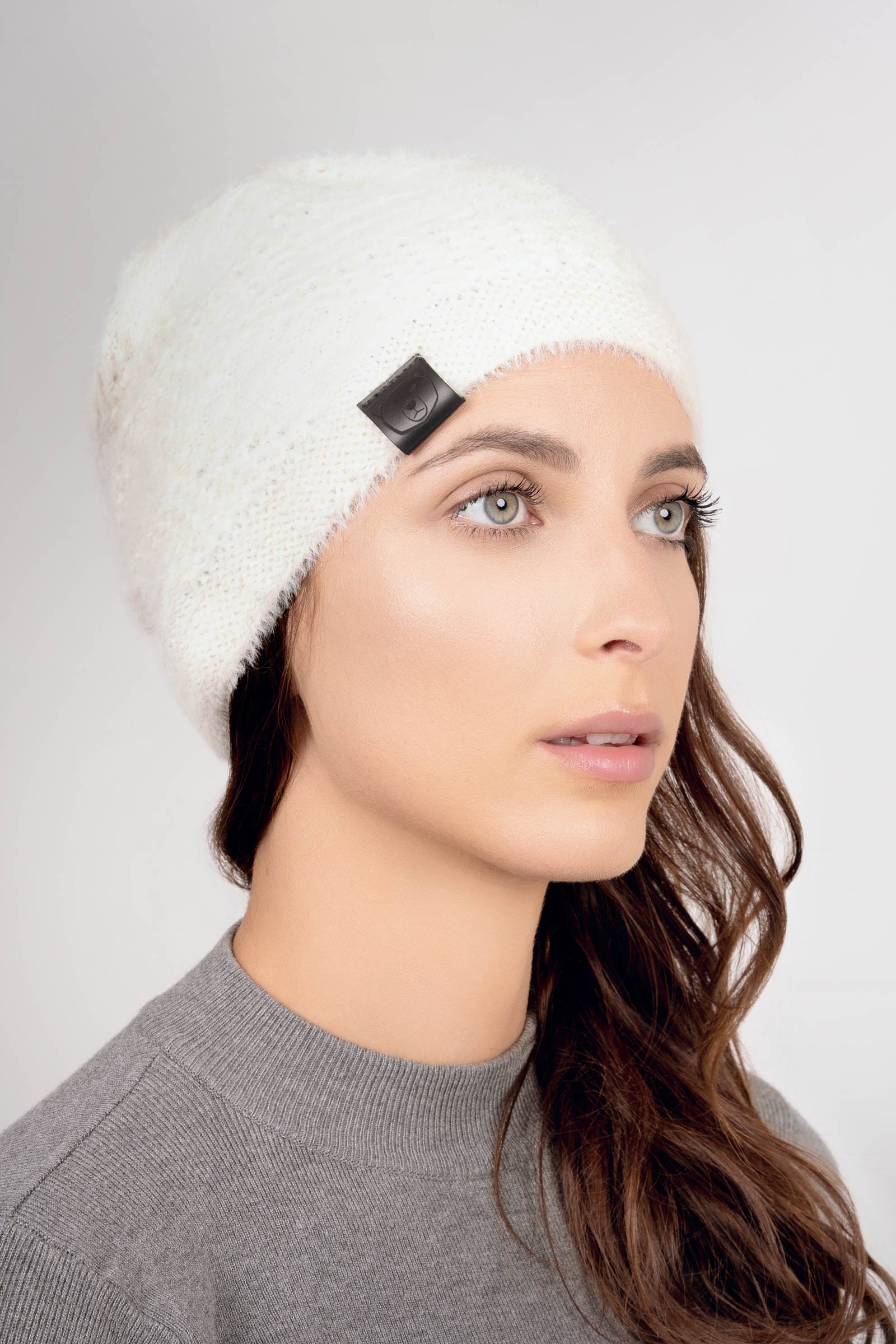 bonnet-blanc-chaud-tendance-fabrication-europe-CP-01705