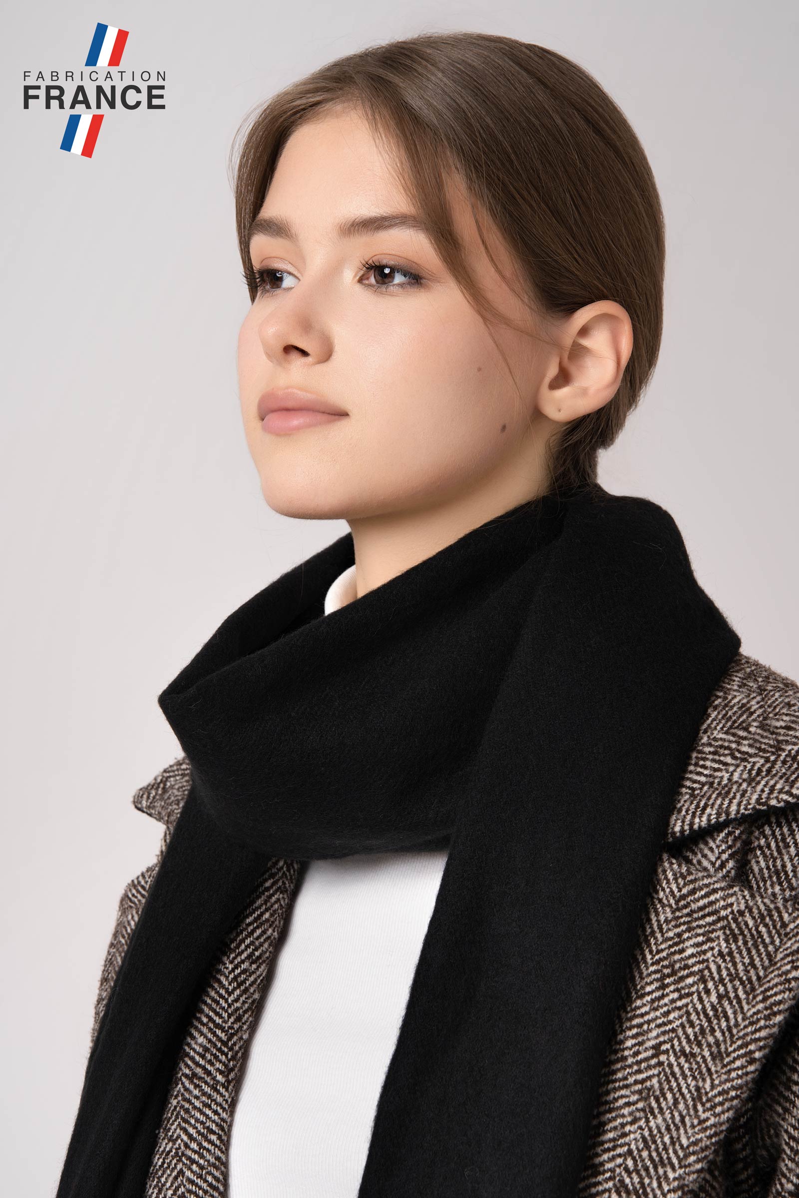 echarpe-femme-hiver-noire-unie-AT-07140