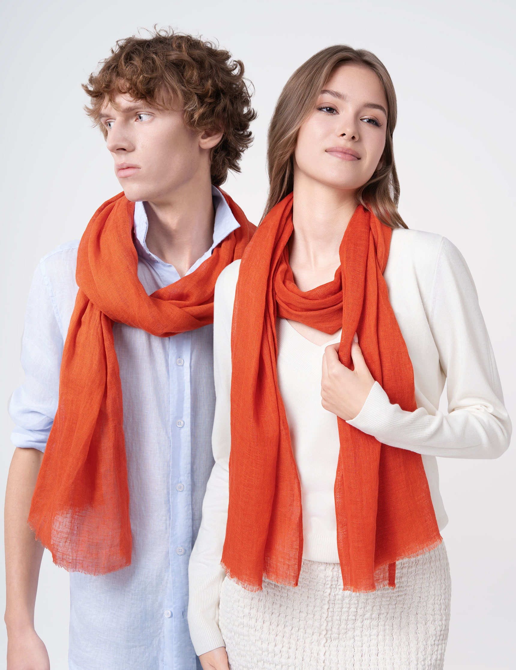 Grande-echarpe-lin-naturel-uni-orange-rouge--AT-07149_C1-17x22---