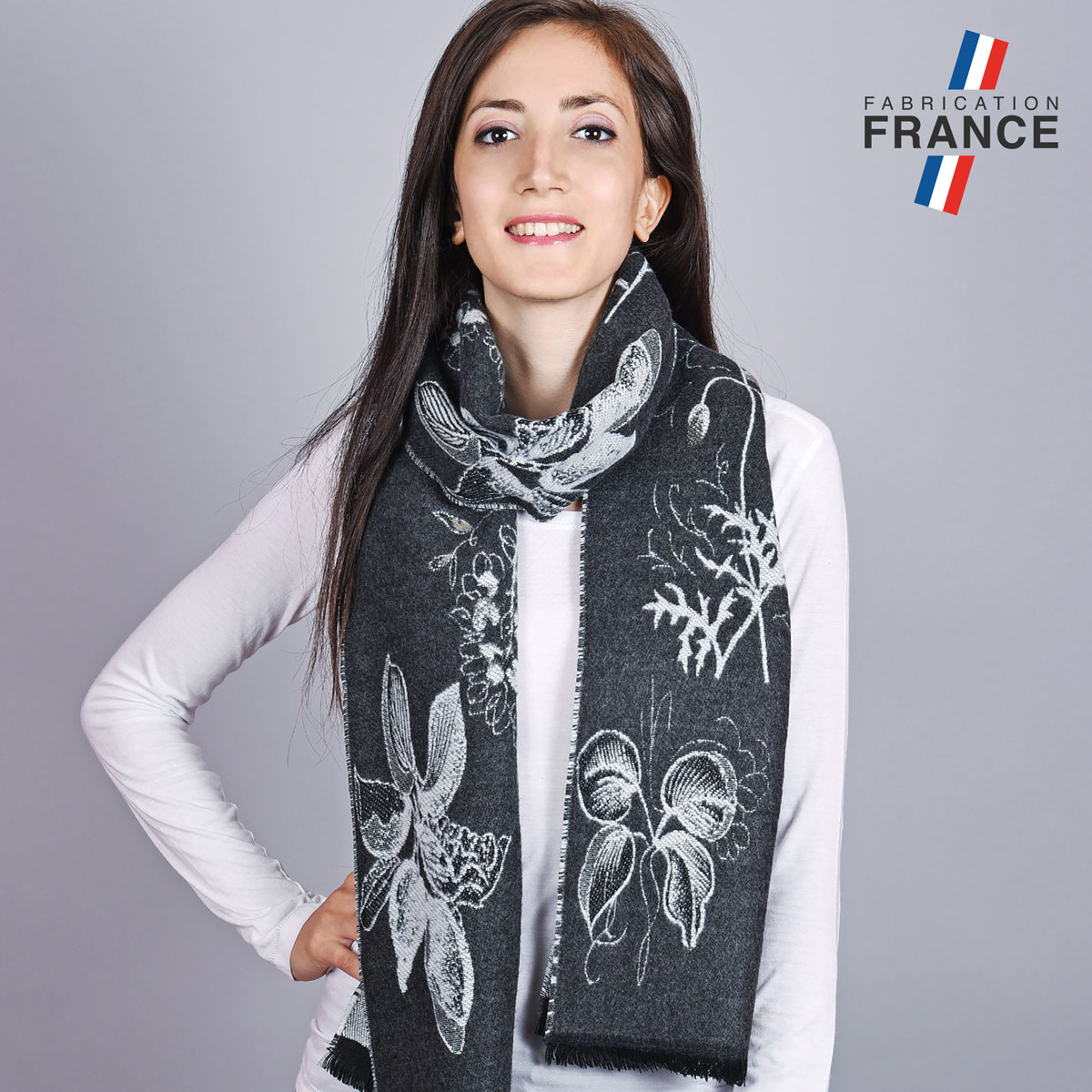 Echapre-femme-automne-noire-fabrique-en-france--AT-05082_W1_12x12-FR
