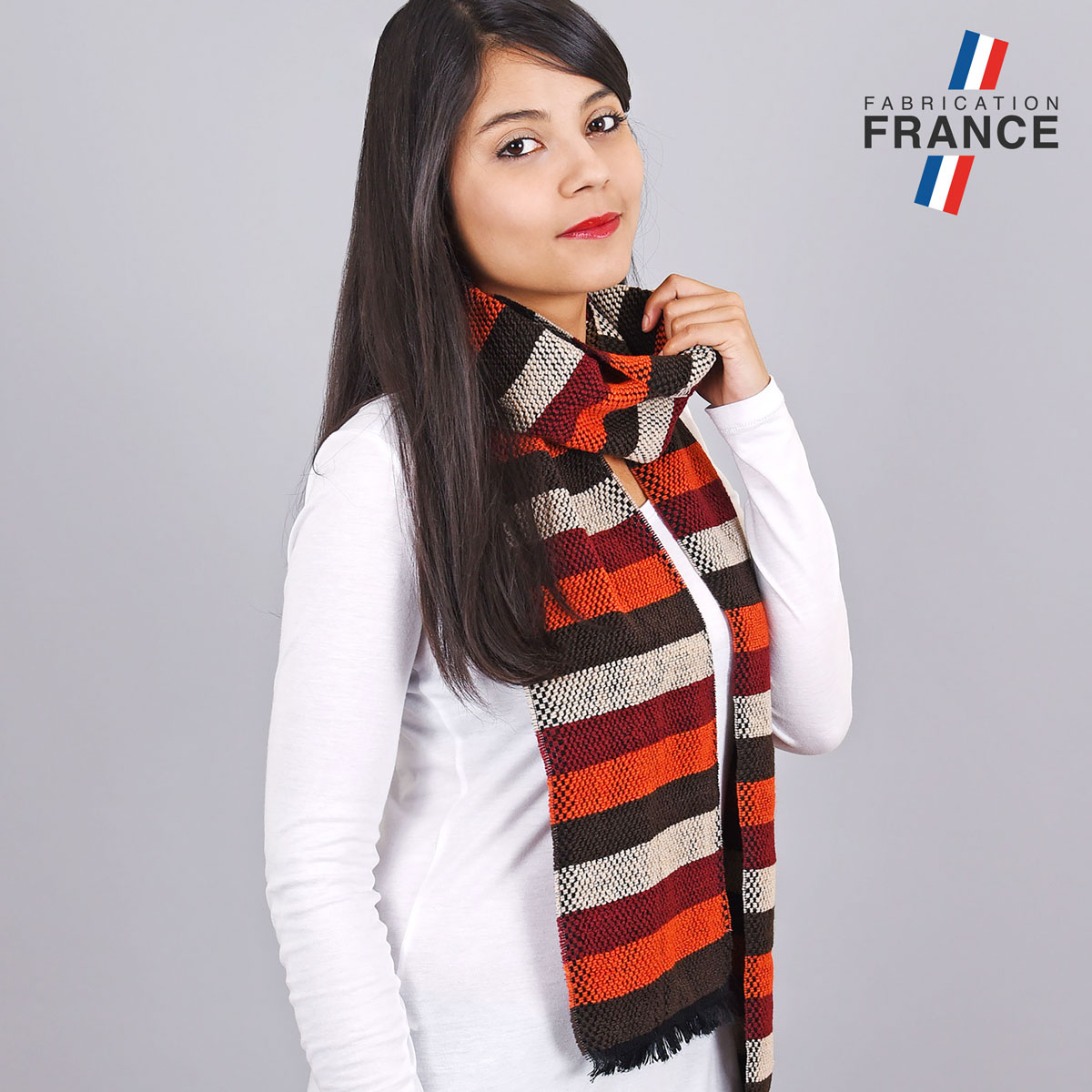 Grande-echarpe-femme-rayures-rouge-noir-fabriquee-en-France--AT-05700_W1_12x12-FR