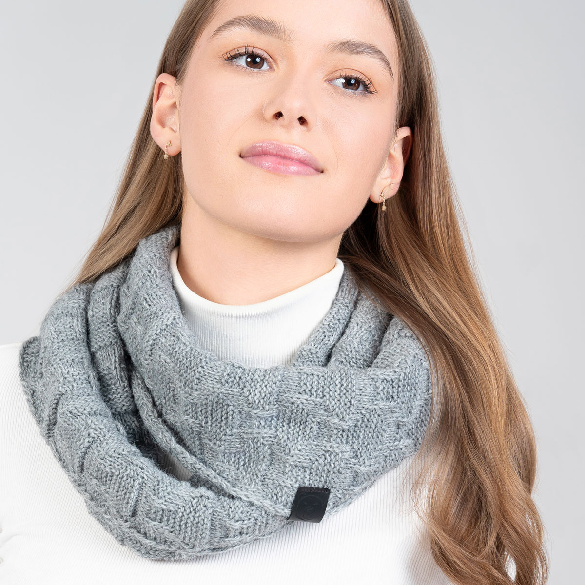 Snood-gris-uni-larges-mailles-fabrique-en-Europe--AT-06330_W1_12x12---