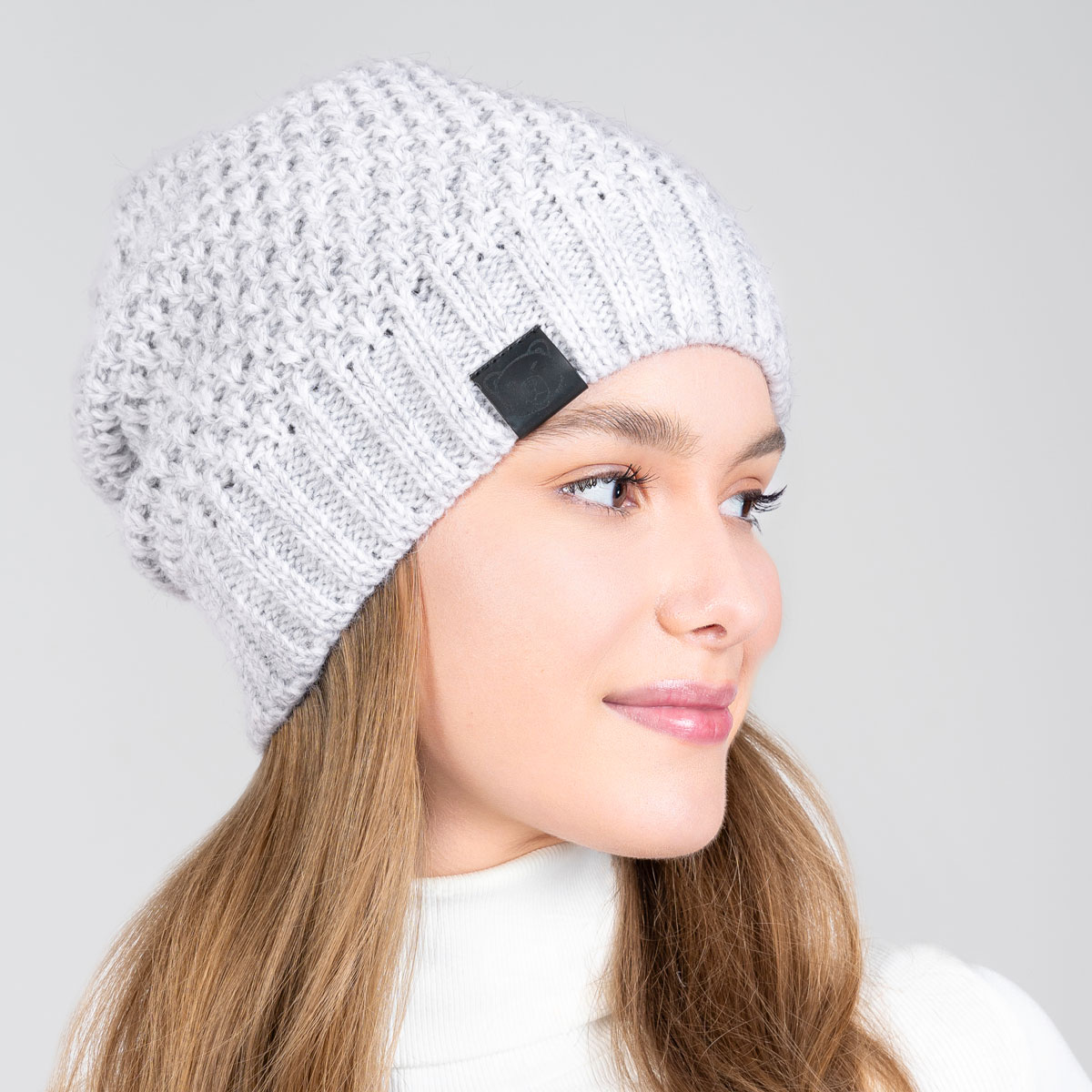 Bonnet-femme-chaud-gris-clair-made-in-europe--CP-01678_W1_12x12---