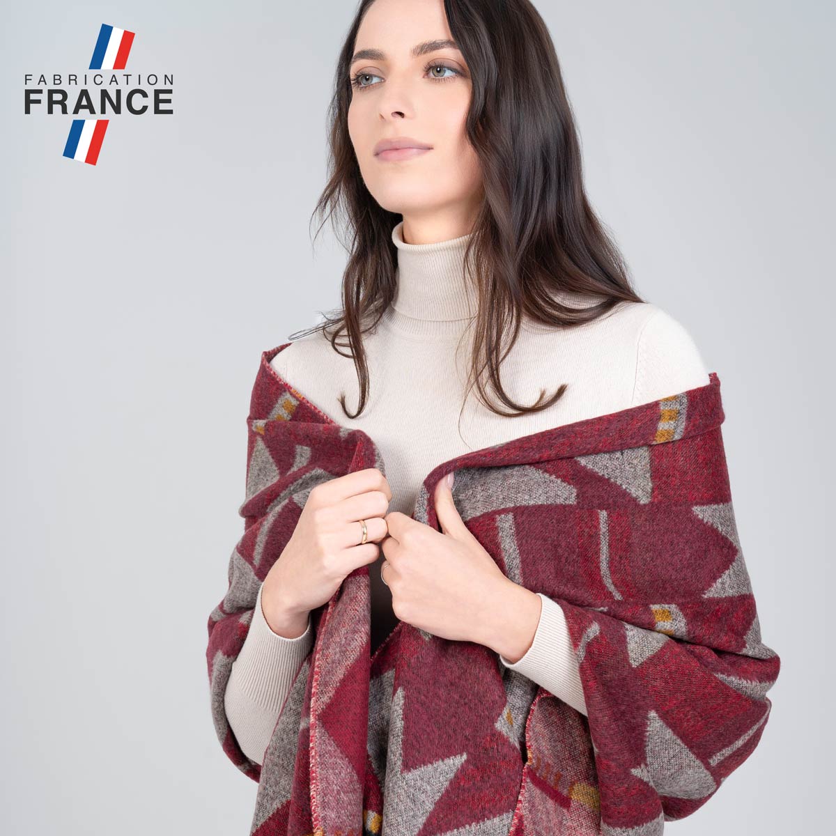 Chale-chaud-doux-rouge-pour-femme-fabrique-en-France--AT-06321_W1_12x12-FR