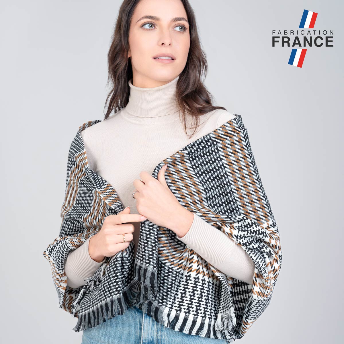 Chale-qualite-fabrication-francaise-tartan-beige-gris--AT-06757_W1_12x12-FR