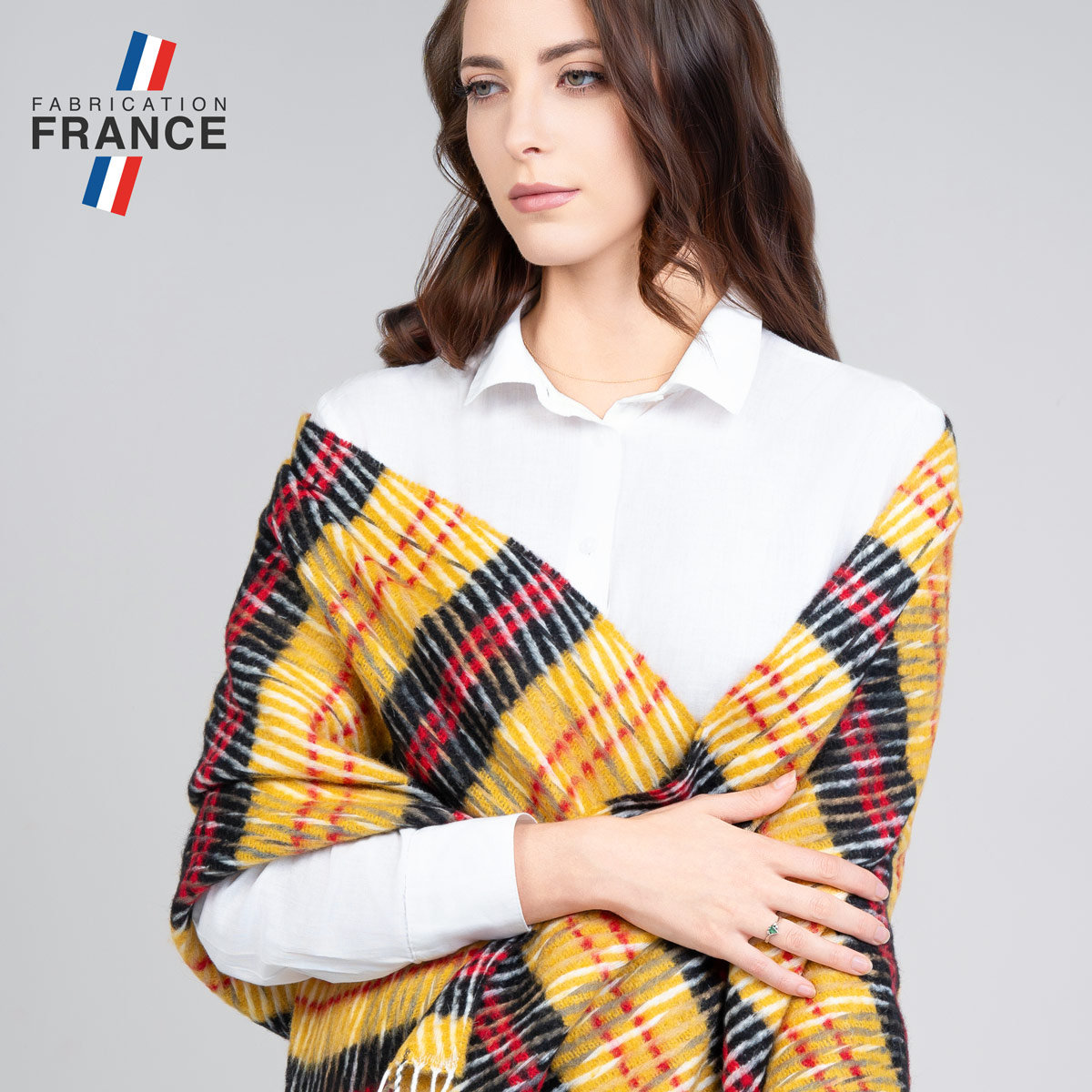 Chale-rayures-jaune-marron-fabrication-francaise--AT-06998_W1_12x12-FR