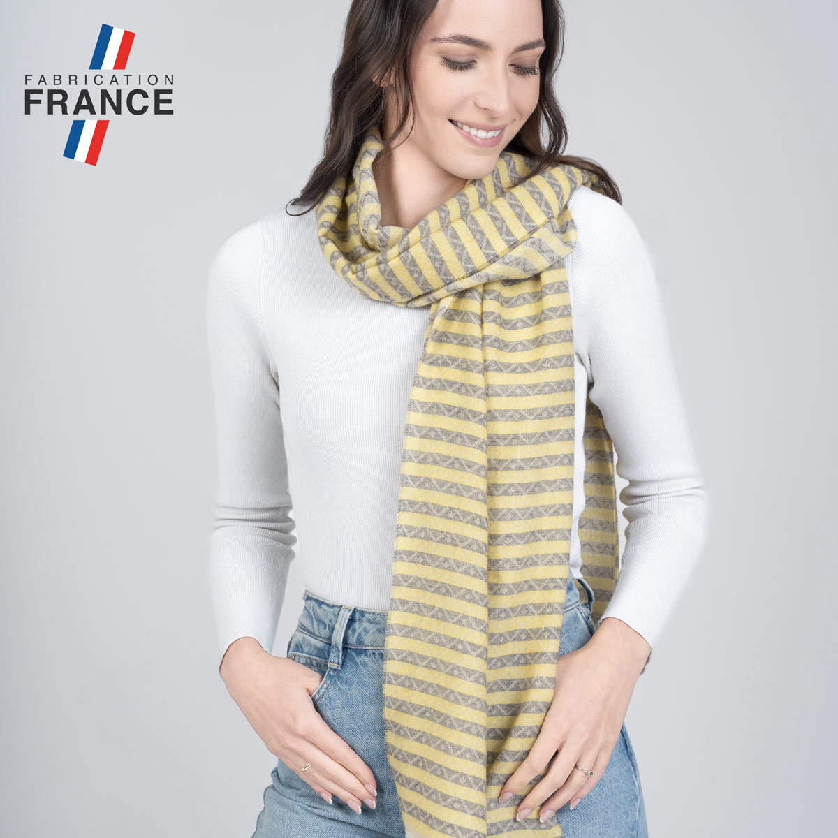 Chale-hiver-leger-motifs-fins-tons-jaune-beige-made-in-France--AT-06941_W3_12x12-FR