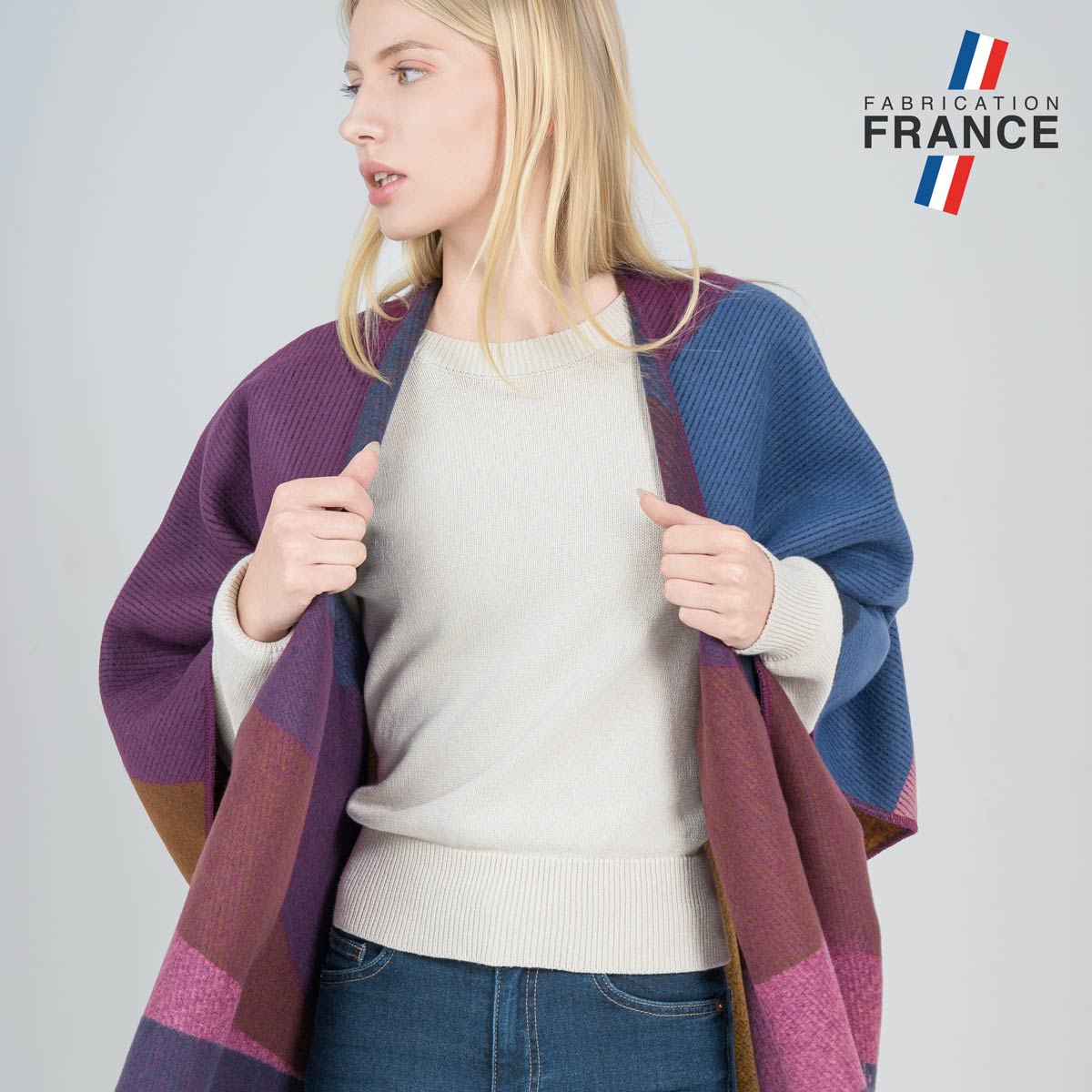Poncho-hiver-motif-fantaisie-coloree-fabrique-en-France--AT-07028_W1_12x12-FR