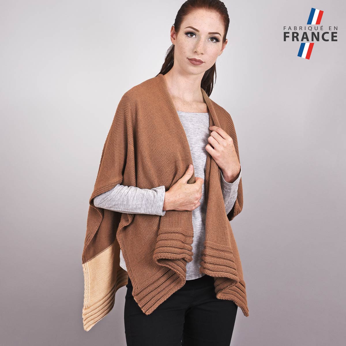 Poncho-gilet-taupe-creme-fabrication-francaise--AT-03197_W1_12x12-FR
