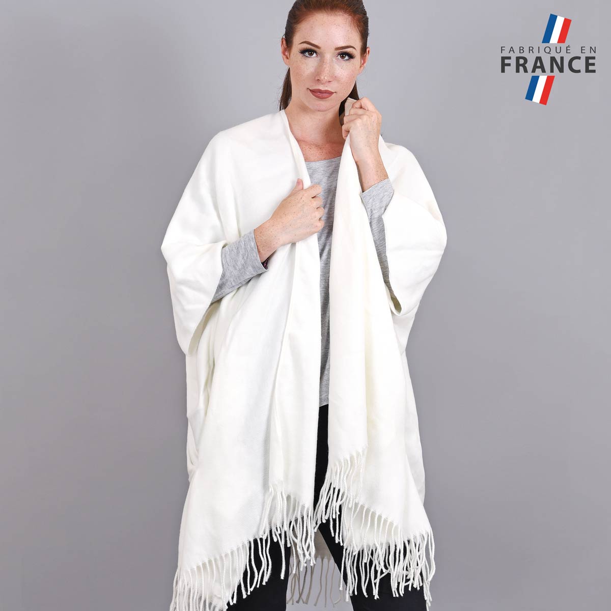Poncho-femme-franges-blanc--AT-04797_W1_12x12-FR