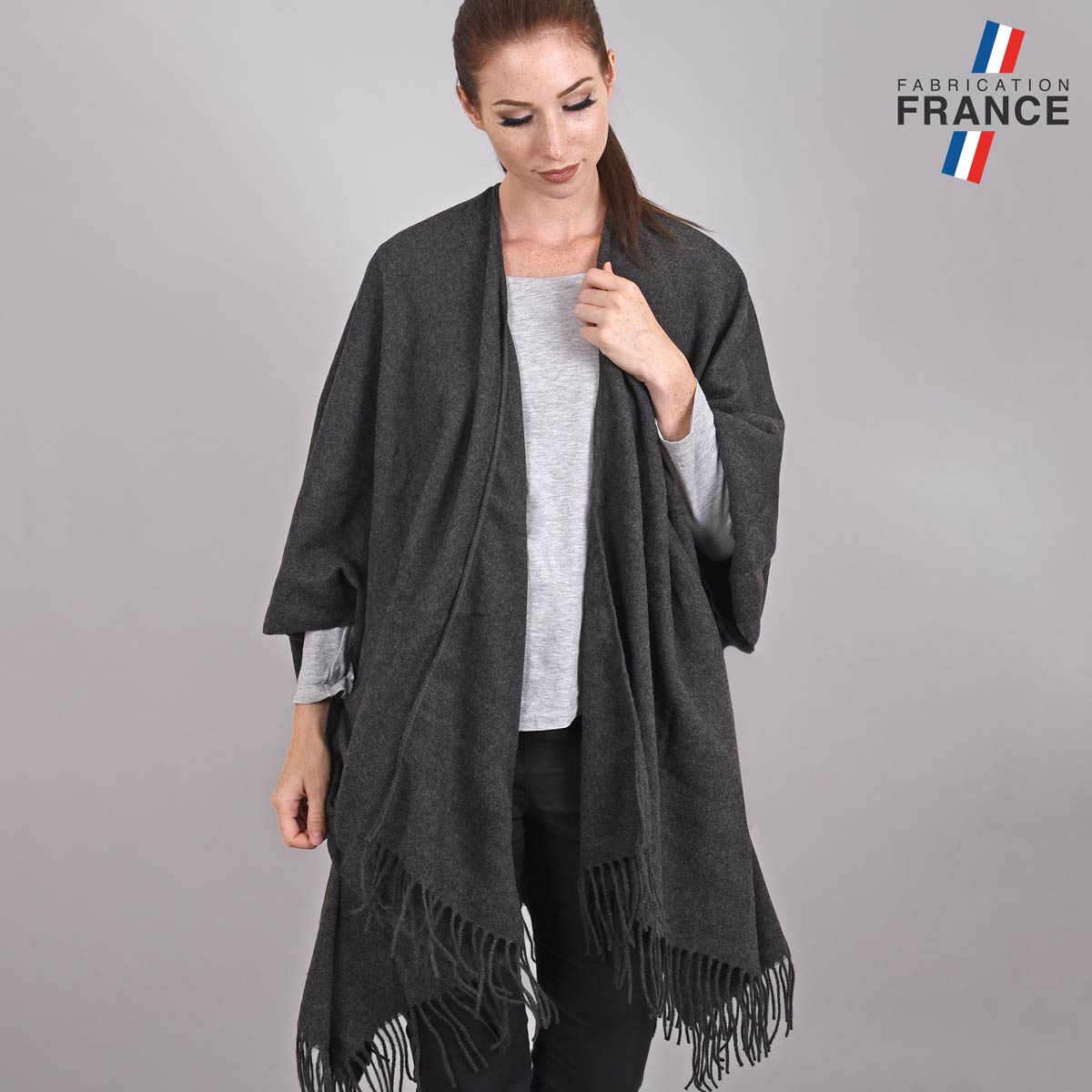 Poncho-femme-hiver-larges-poches--AT-04798_W1_12x12-FR
