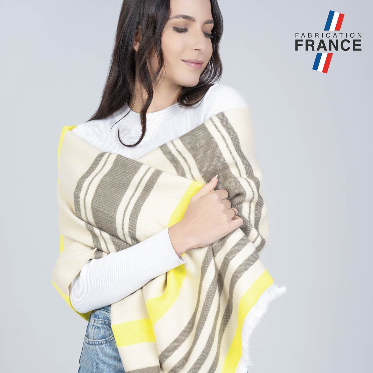 Chale-femme-motif-rayures-jaune-fabrication-francaise--AT-06532_W1_12x12-FR