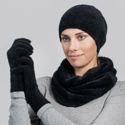 Ensemble bonnet + snood + gants ou moufles en maille torsadée