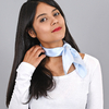 AT-03979-V16-carre-de-soie-femme-bleu-ciel