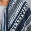 AT-04805-VF10-2-poncho-femme-gris-bleu