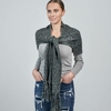 AT-06624_W12-1--_Longue-echarpe-franges-gris-fonce