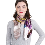 carre-de-soie-fleurs-ombre-beige-AT-04050