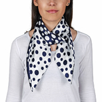 carre-de-soie-marine-a-pois-AT-04730