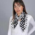 foulard-carre-soie-pois-noir-AT-04731