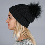 bonnet-hiver-pompon-noir--CP-01545