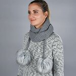 Echarpe-tube-pompons-gris-AT-05867