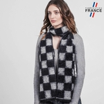 Echarpe-femme-poils-grise-et-noire-AT-06655