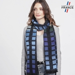Echarpe-femme-motif-geometrique-bleue-made-in-france--AT-06666_W12-1FR