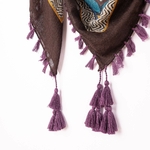 Foulard-carre-femme-pompons-marron--AT-06811