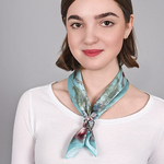 Petit-carre-soie-floral-bleu-AT-03891