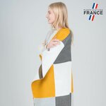 Poncho-femme-motif-elegant-jaune-fabrique-en-France--AT-07029_W5_12x12-FR
