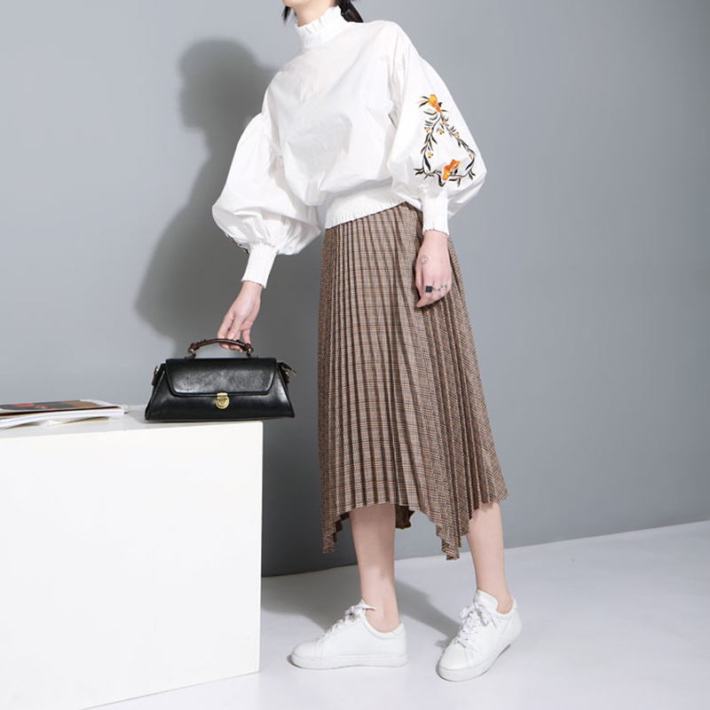 TWOTWINSTYLE-Embroidery-Shirt-Female-Floral-Stand-Collar-Lantern-Sleeve-Elastic-Waist-Pullover-Shirts-For-Women-Spring