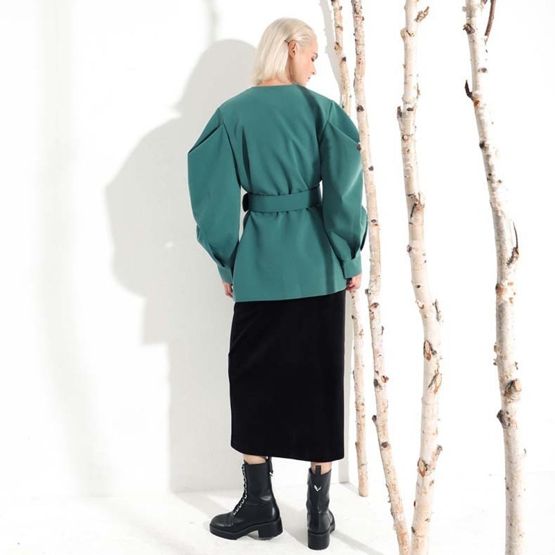EAM-2019-New-Spring-Summer-V-collar-Long-Batwing-Sleeve-Fold-Split-Joint-Green-Loose