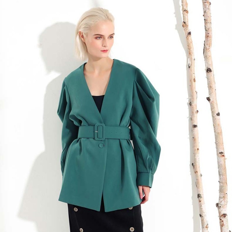EAM-2019-New-Spring-Summer-V-collar-Long-Batwing-Sleeve-Fold-Split-Joint-Green-Loose