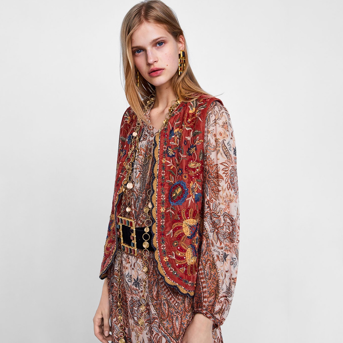 Red-Embroidered-Velvet-Retro-Vest-Women-2018-Autumn-Winter-Vintage-Jacket-Coat-Ladies-Boho-Street-Wear