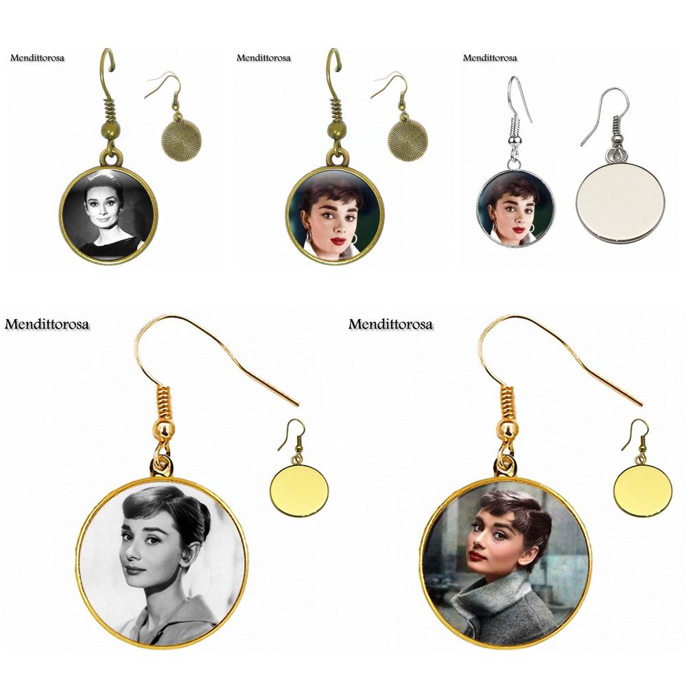 Boucles d\'Oreilles Cabochon Audrey Hepburn Différents Modèles