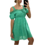 robe-verte-en-dentelle-avec-bretelle-et-col-bateau__7_-removebg-preview