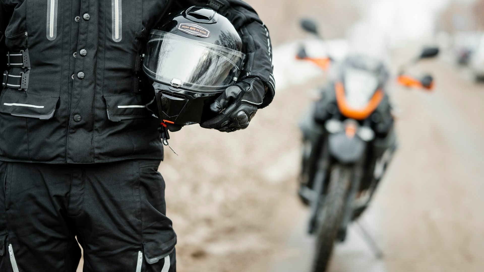 Se protéger le visage du froid à moto