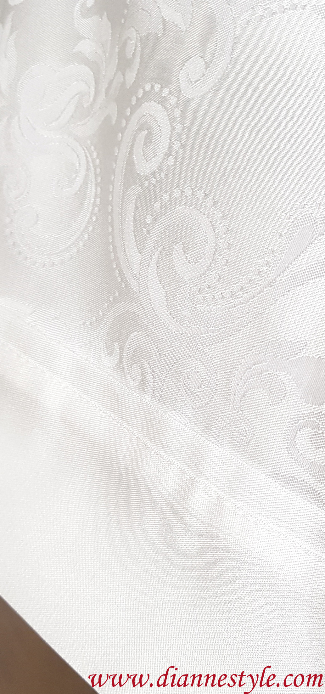 Nappe damassée blanche