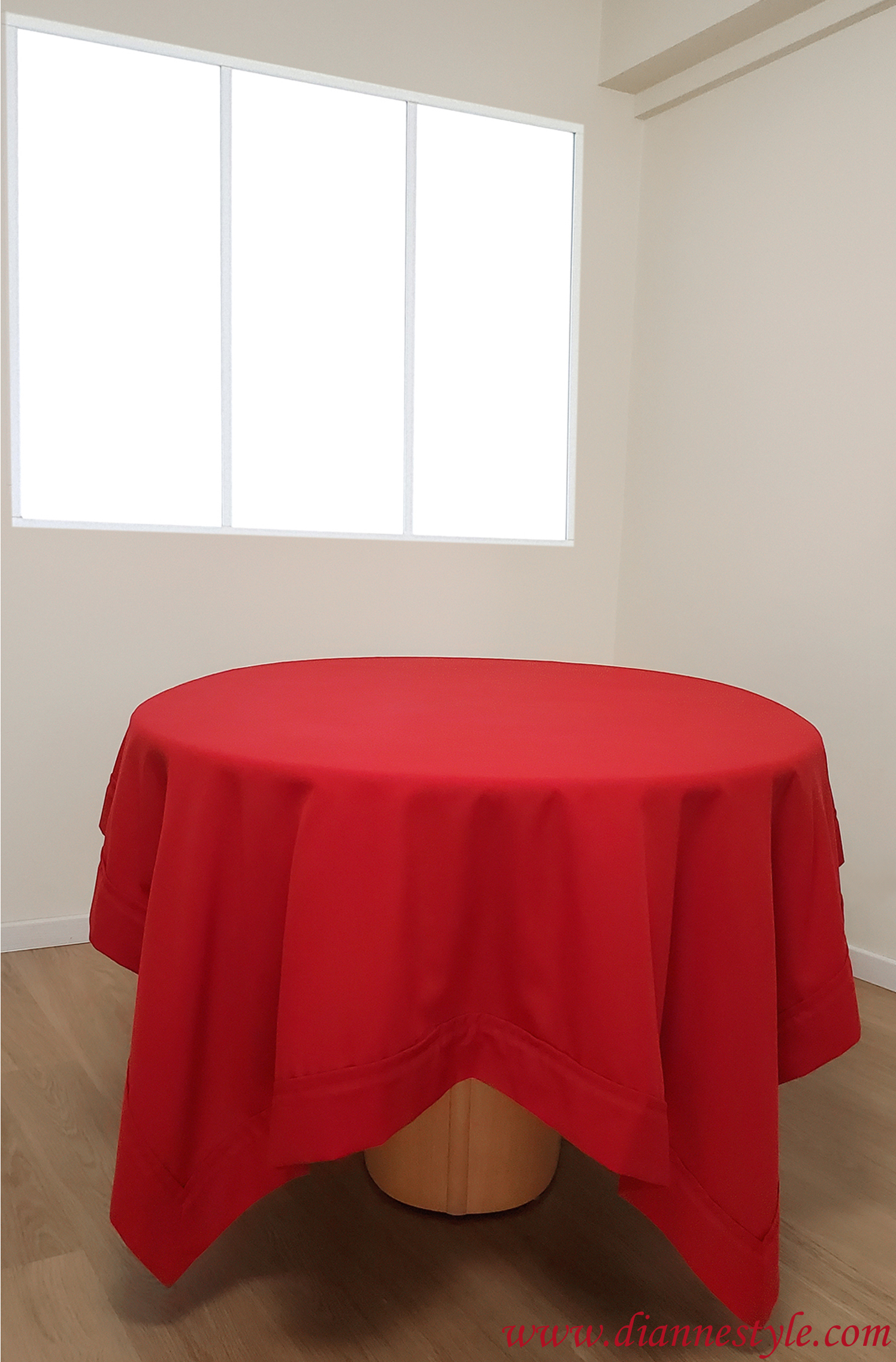 Nappe rouge polyester