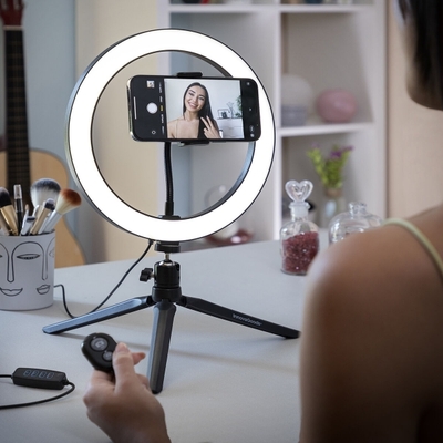 selfie-ring-light-anneau-de-lumiere-avec-triepied-et-telecommande-youaro-innovagoods_185164