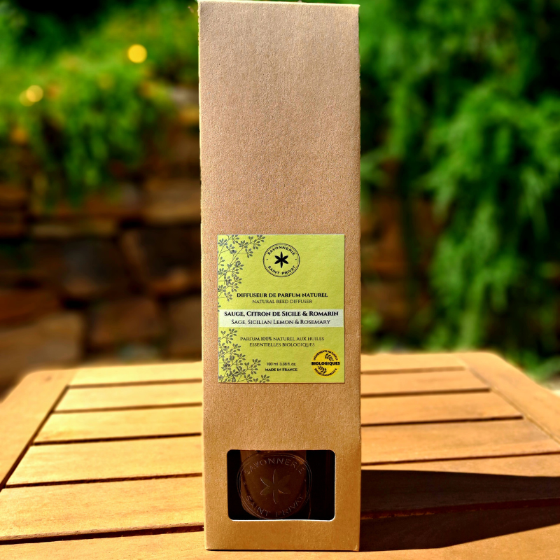 Diffuseur d’ambiance naturel et vegan, emballage kraft écologique. Sauge, citron de Sicile et romarin bio