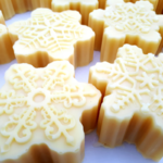 Savon de Noël surgras Flocon de Neige - Savonnerie de Saint Privat