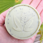 Savon artisanal rond Lemongrass Romarin et huile de chanvre - Savonnerie de Saint Privat